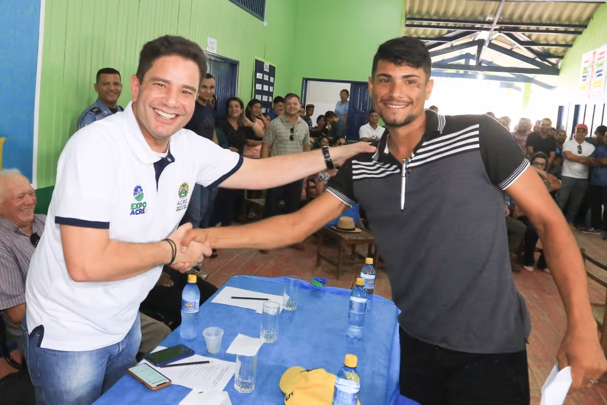 Escolas recuperadas no Juruá, em Cruzeiro do Sul, Rodrigues Alves